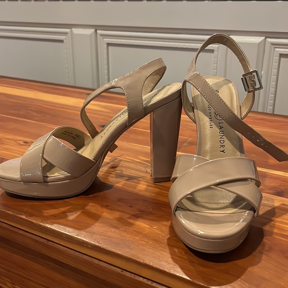 NUDE CHINESE LAUNDRY HEELS